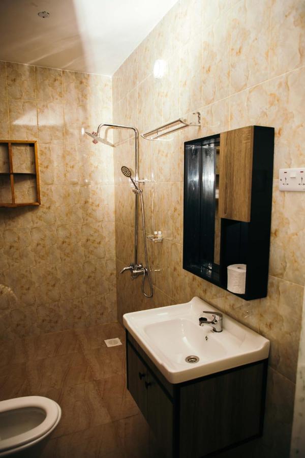 Dual Mountain View Lodge Moshi Bagian luar foto