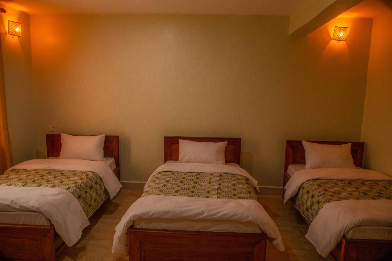 Dual Mountain View Lodge Moshi Bagian luar foto