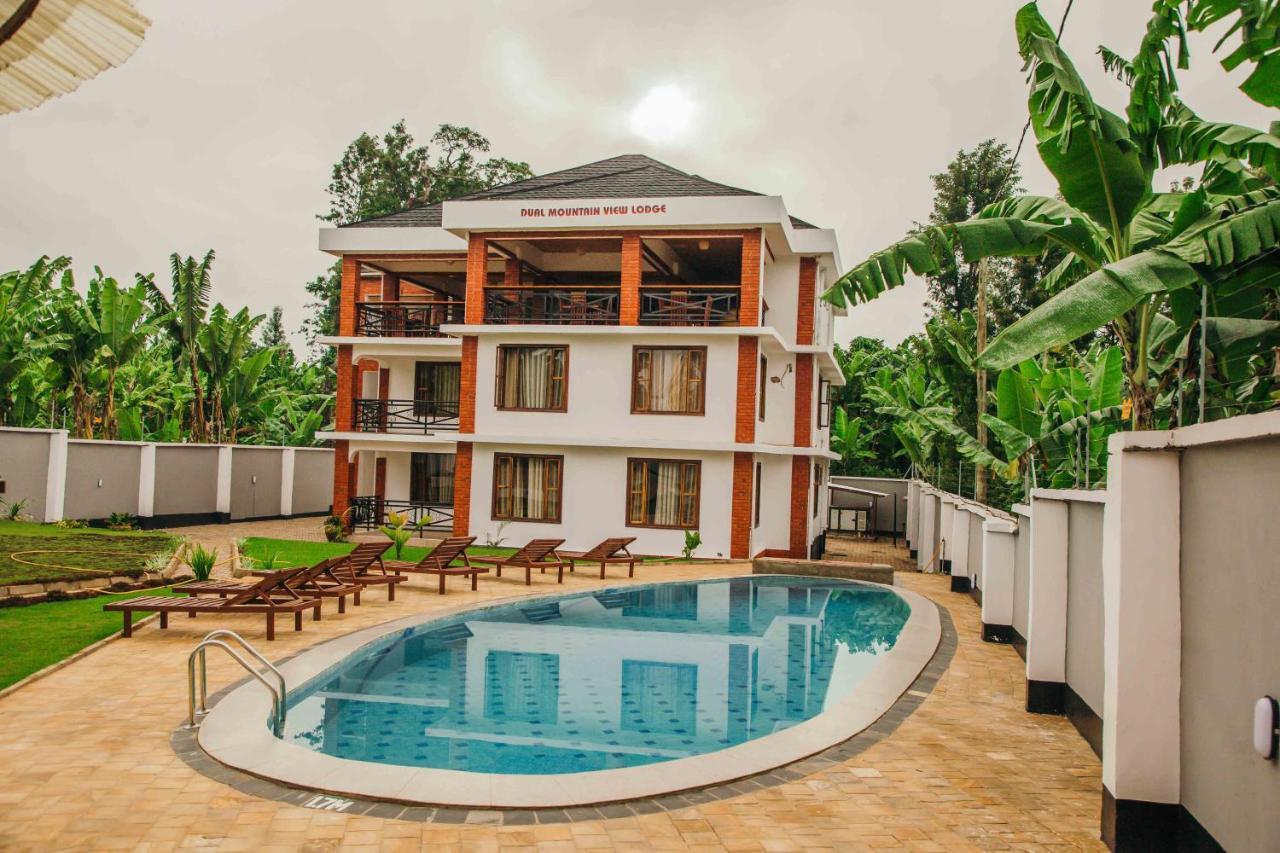 Dual Mountain View Lodge Moshi Bagian luar foto