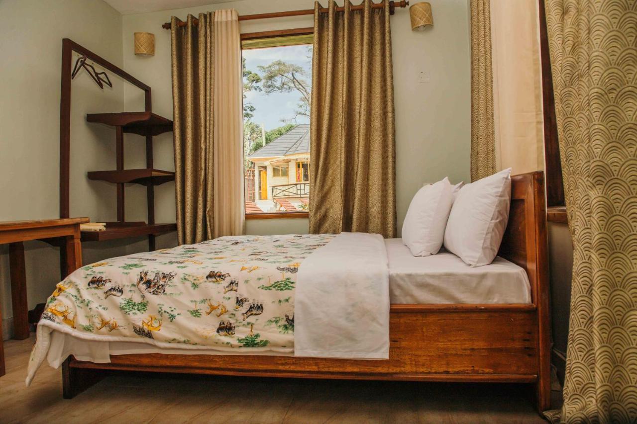 Dual Mountain View Lodge Moshi Bagian luar foto